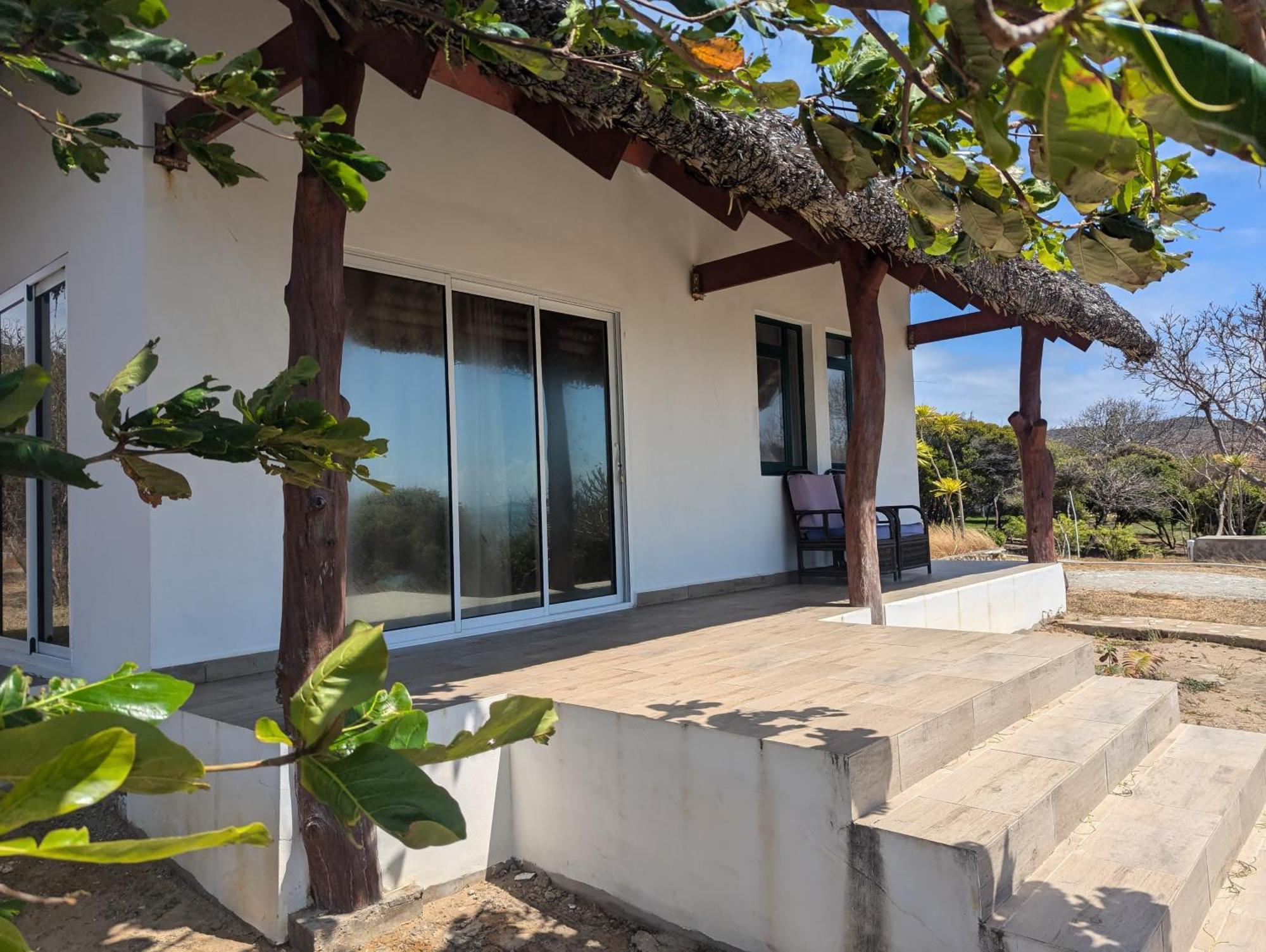 Les Paillottes De Babaomby Hotel Antsiranana Bagian luar foto